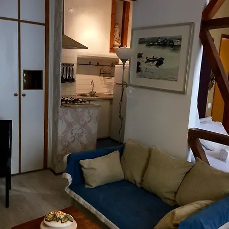 Queen Baixa Apartamento